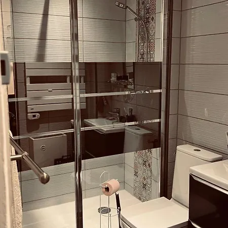 A Comme Chez Soi